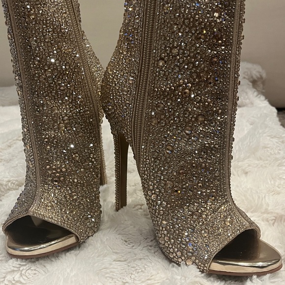 Steve Madden Gold Embellished Women's Ankle Boot - Picture 7 of 12